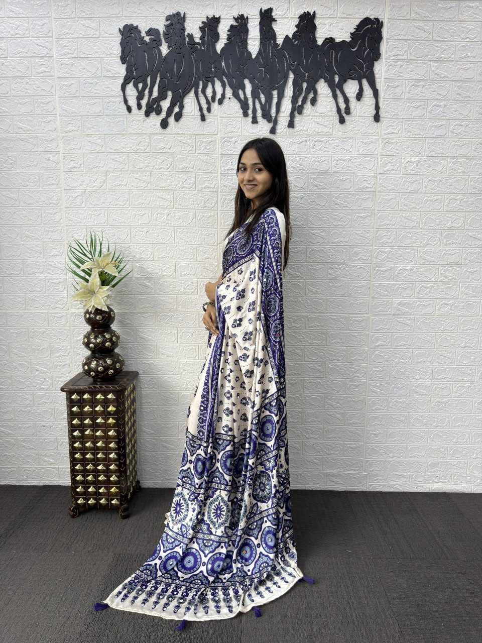 Japan Sartin Party Wear Silk Saree