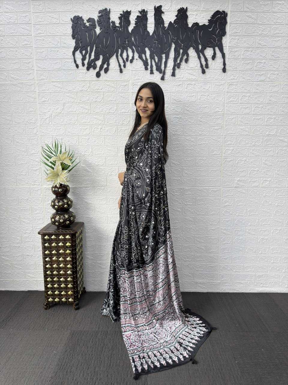 Japan Sartin Party Wear Silk Saree