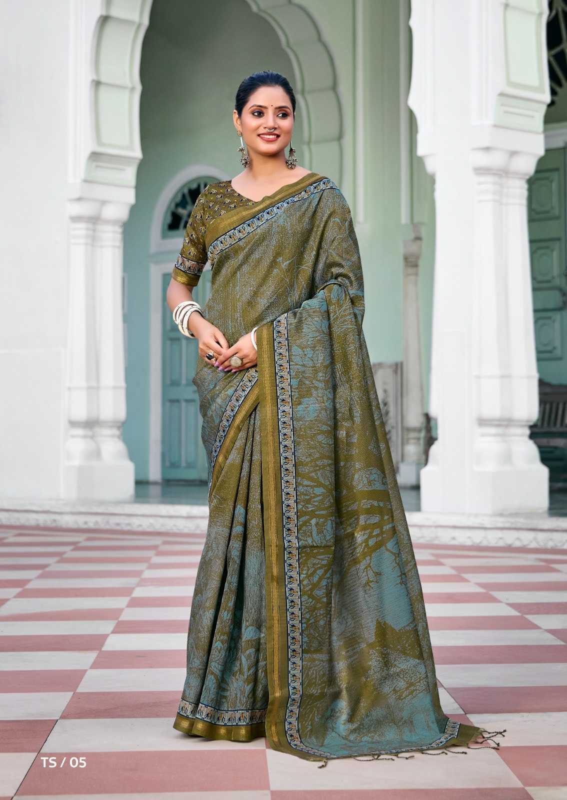 Taarni Space Silk Soft Saree