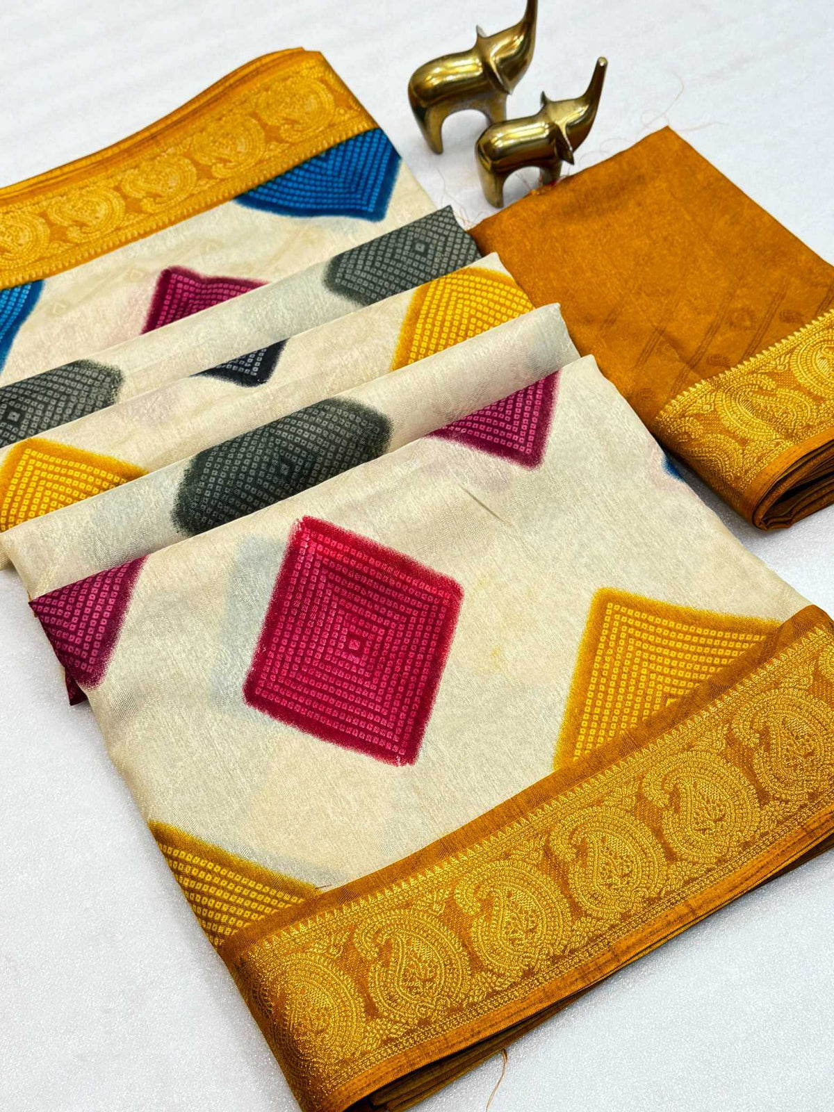 Aghanya Jacquard Designer Saree
