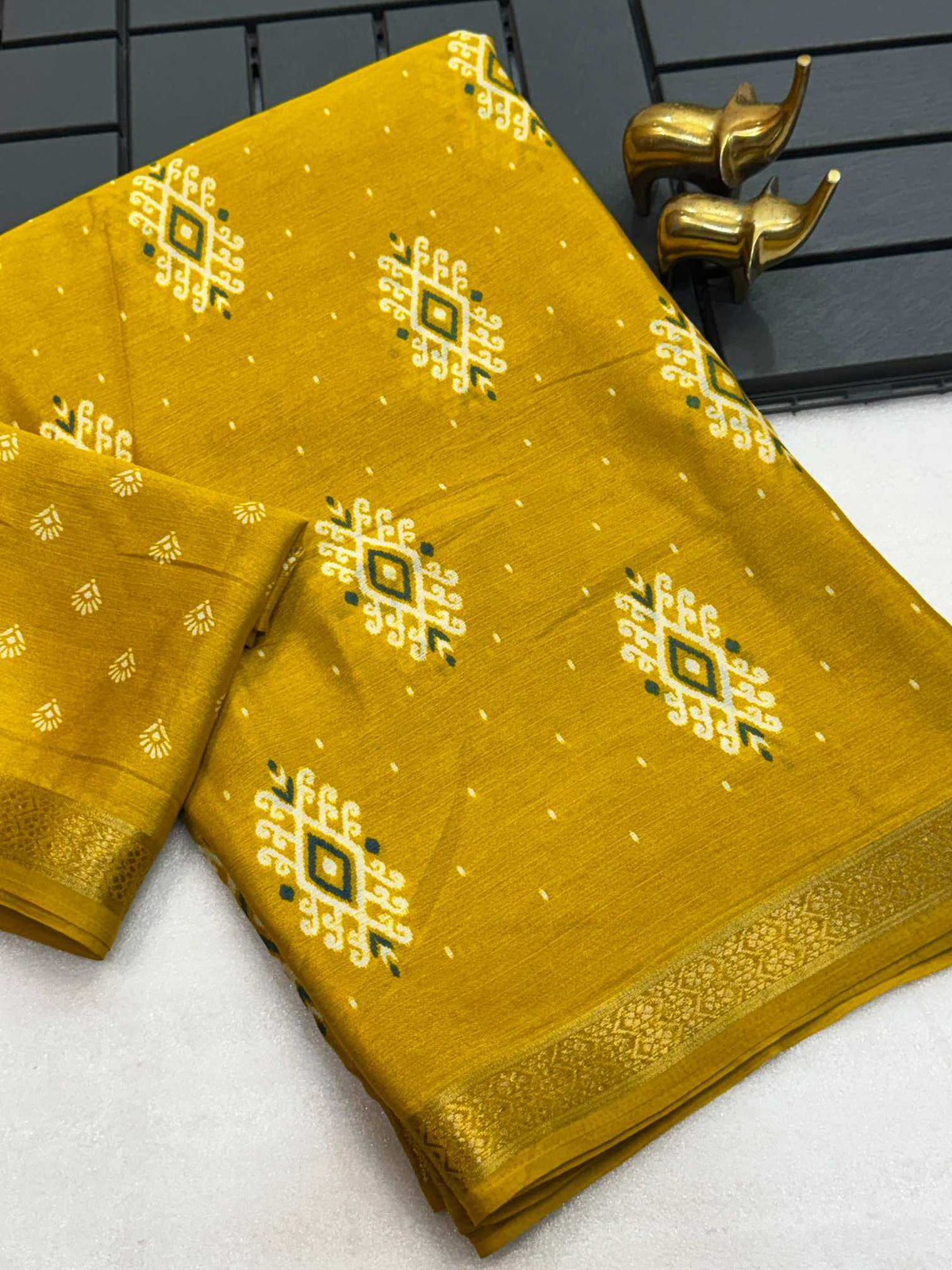 Archa Chinon Silk Printed Saree