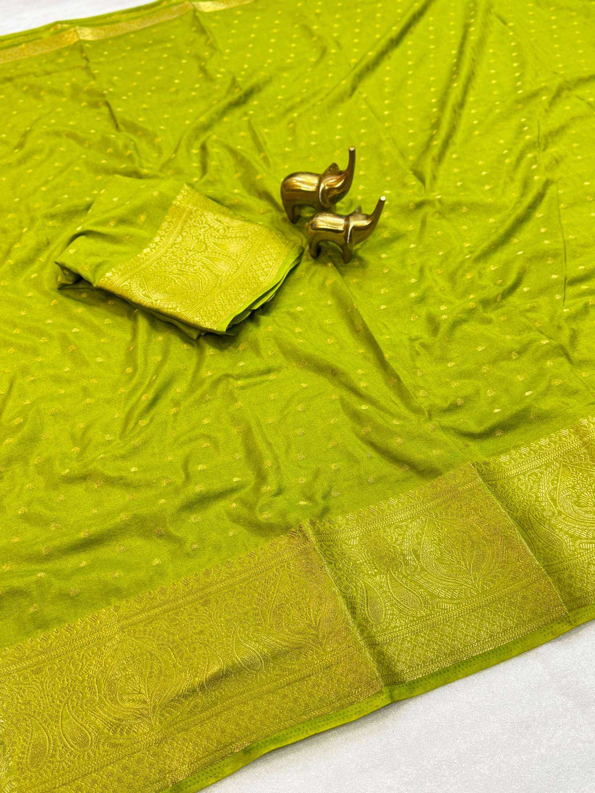 Aryahi Soft Silk Traditional Saree