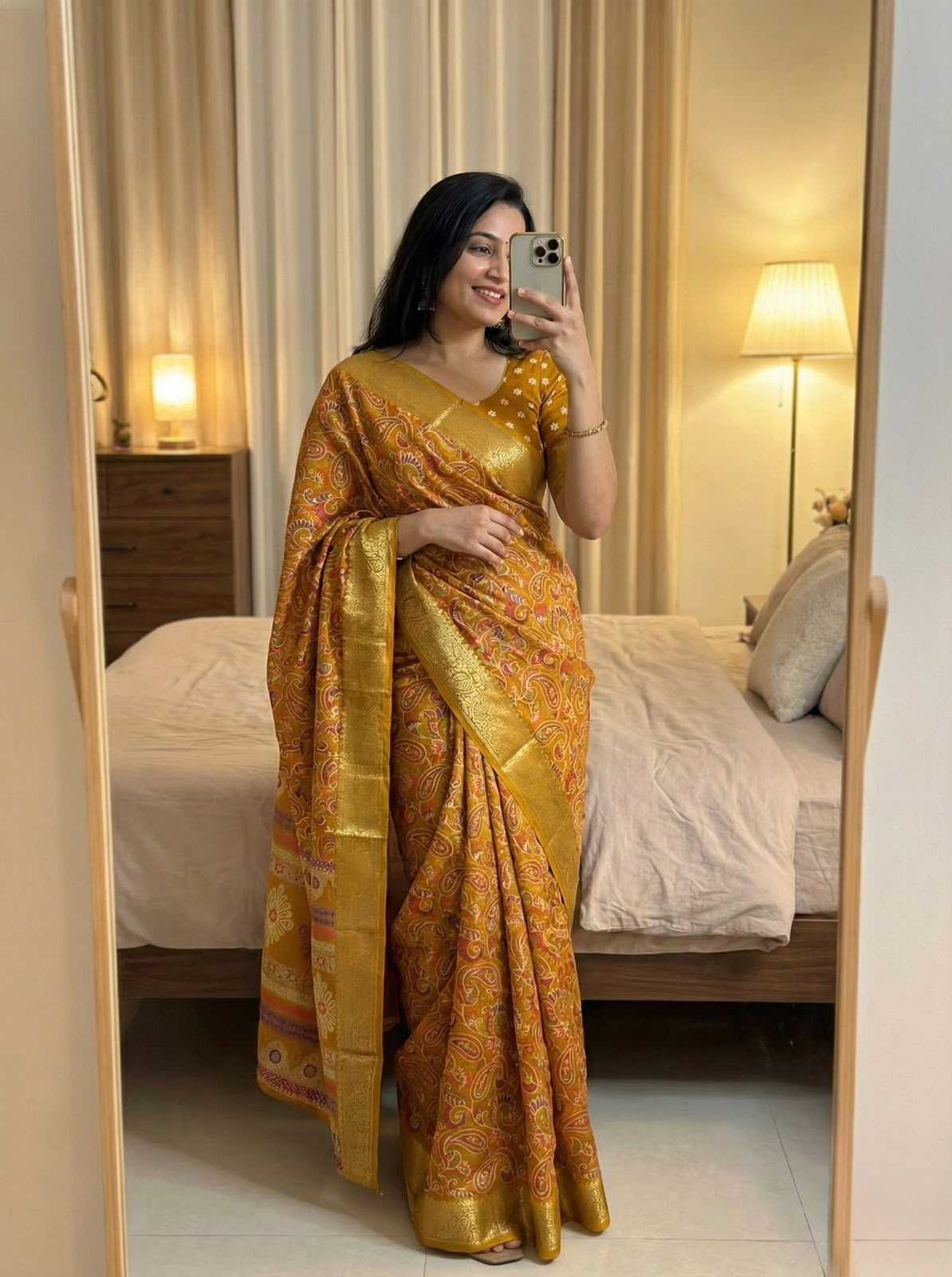 Ashna Cotton Printed Saree