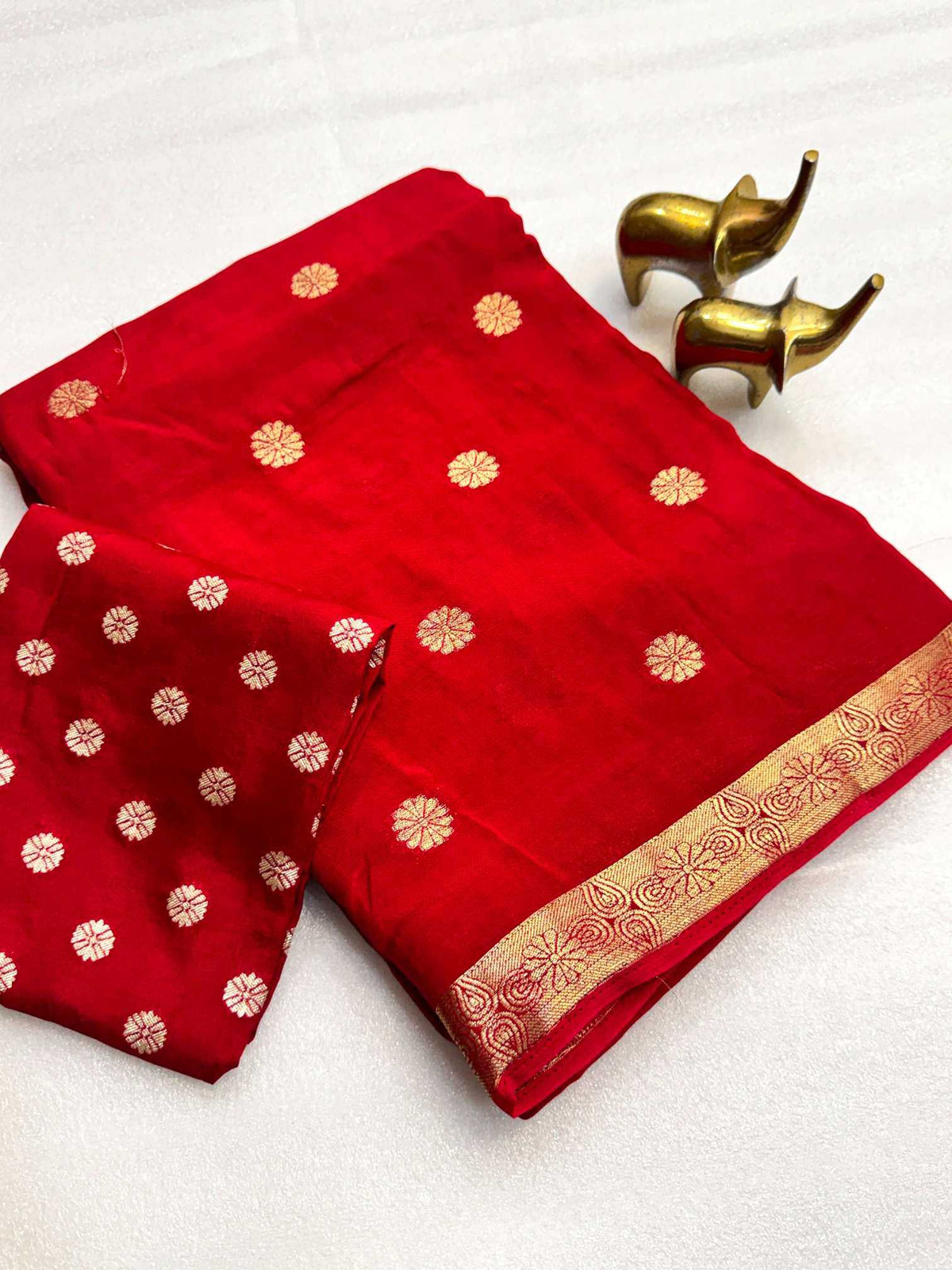 Binal Crepe Silk Traditional Saree