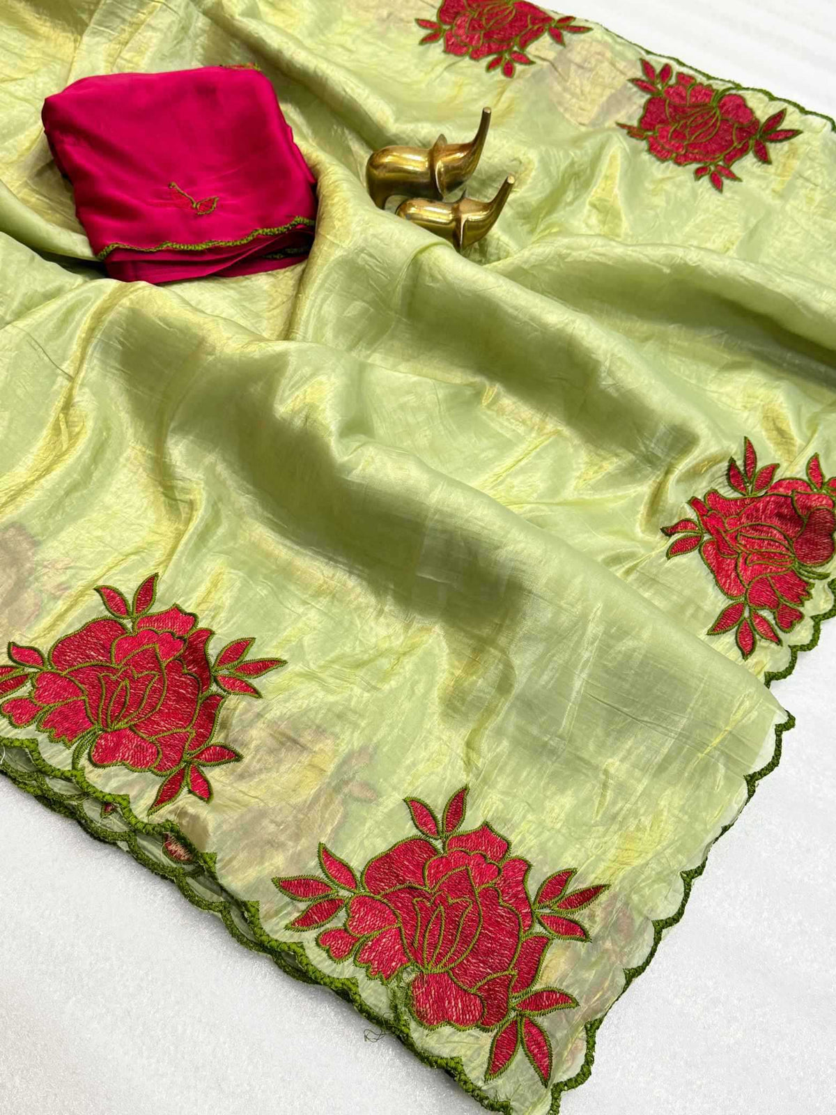 Bindiya Crush Silk Soft Saree