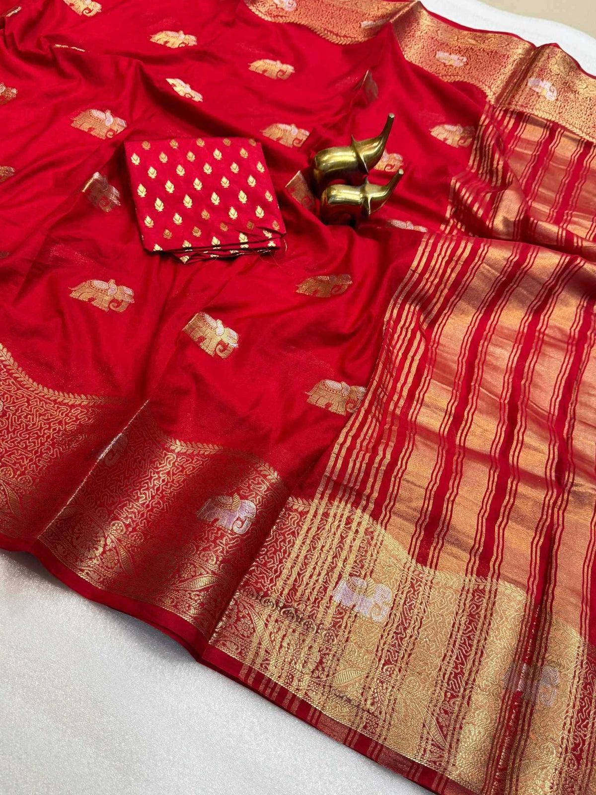 Ekaparna Soft Silk Saree