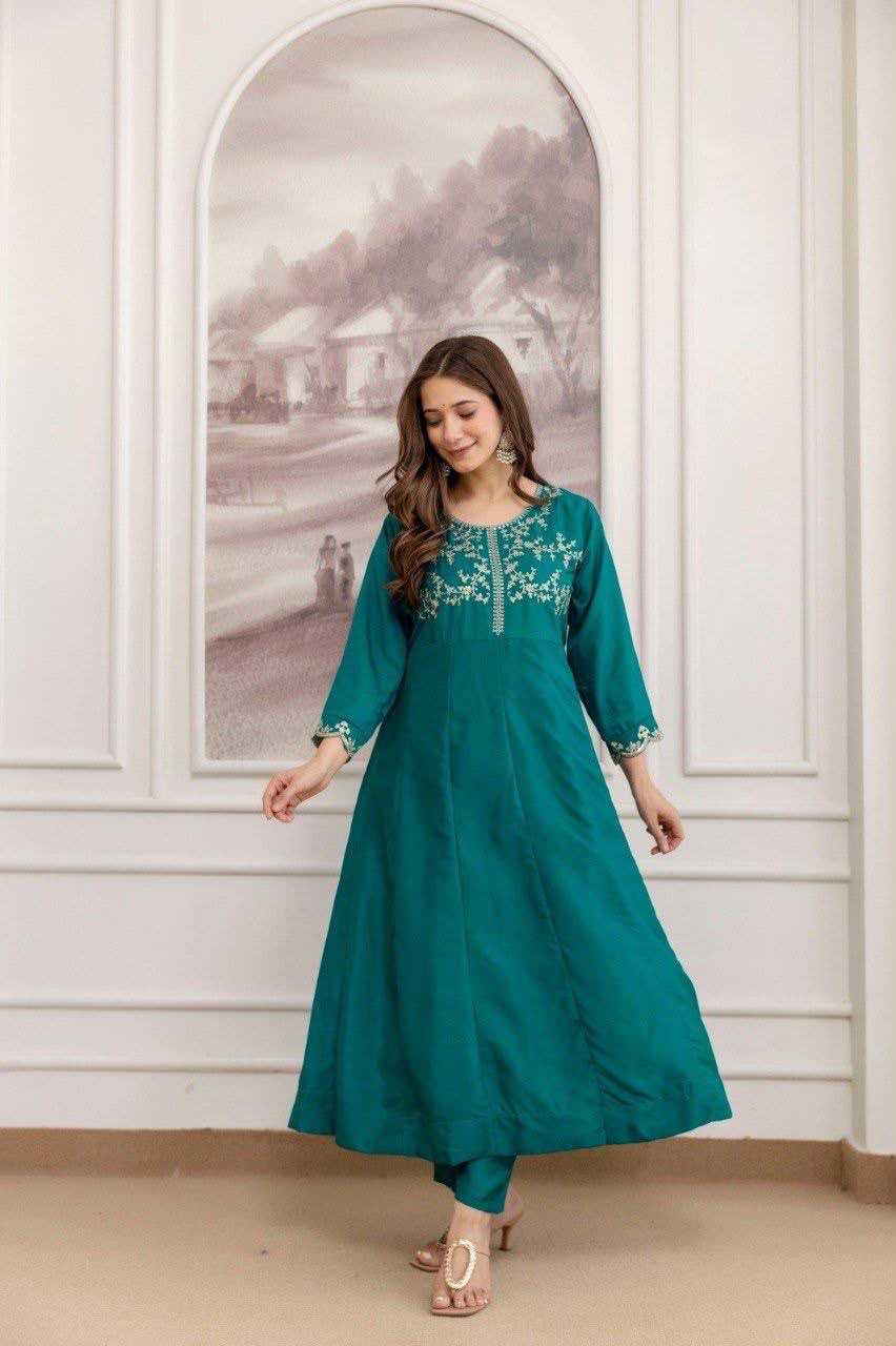 Vichitra Silk Designer Suit in Green