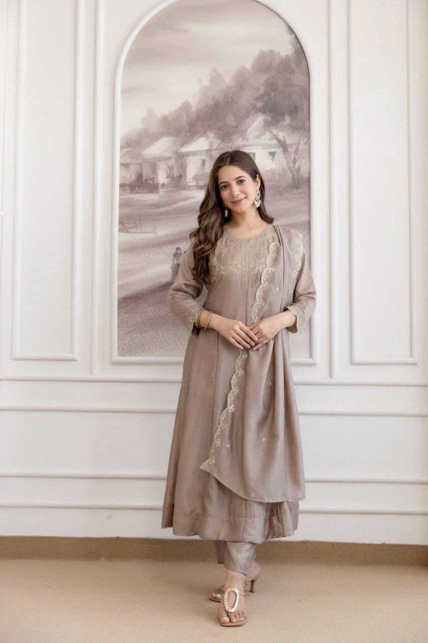 Vichitra Silk Designer Suit in Green