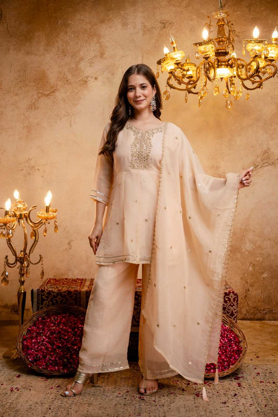 Crunchi Ladies Suit in Pink