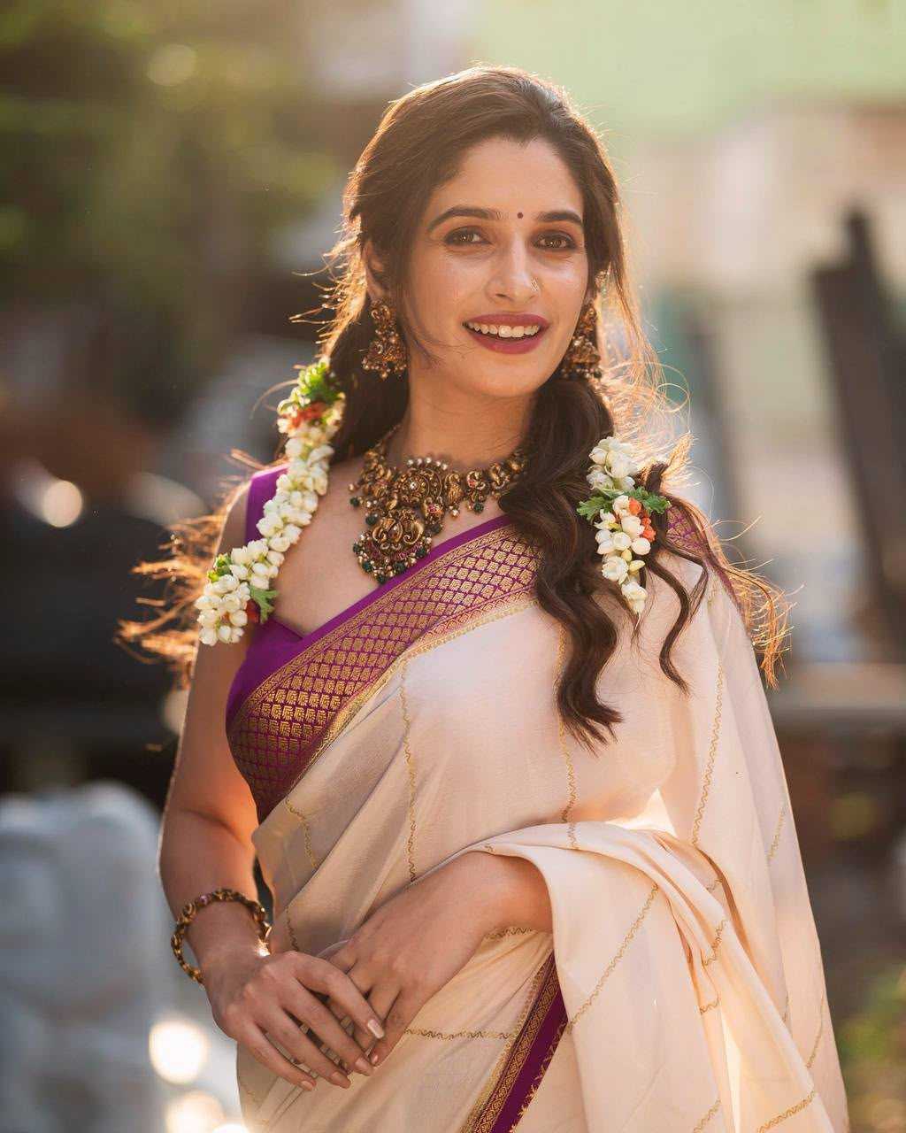 Art Silk Traditional Saree