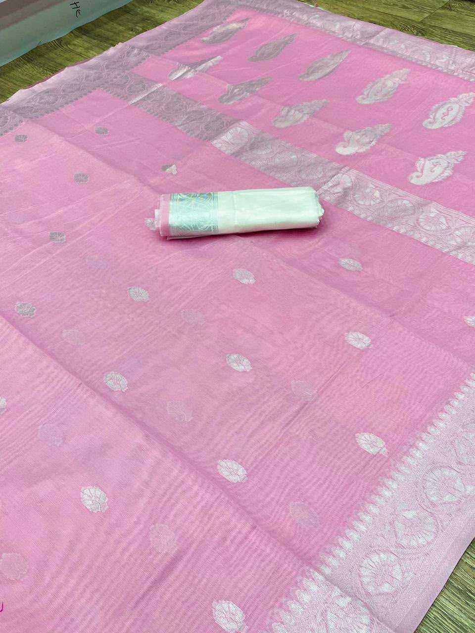 Nikhila Linen Designer Saree