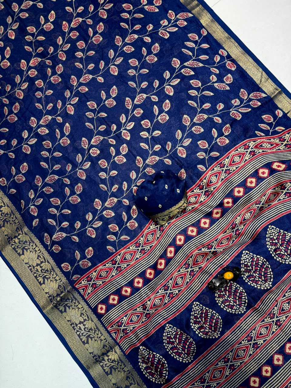 Pankhudi Premium Georgette Ready To Wear Saree