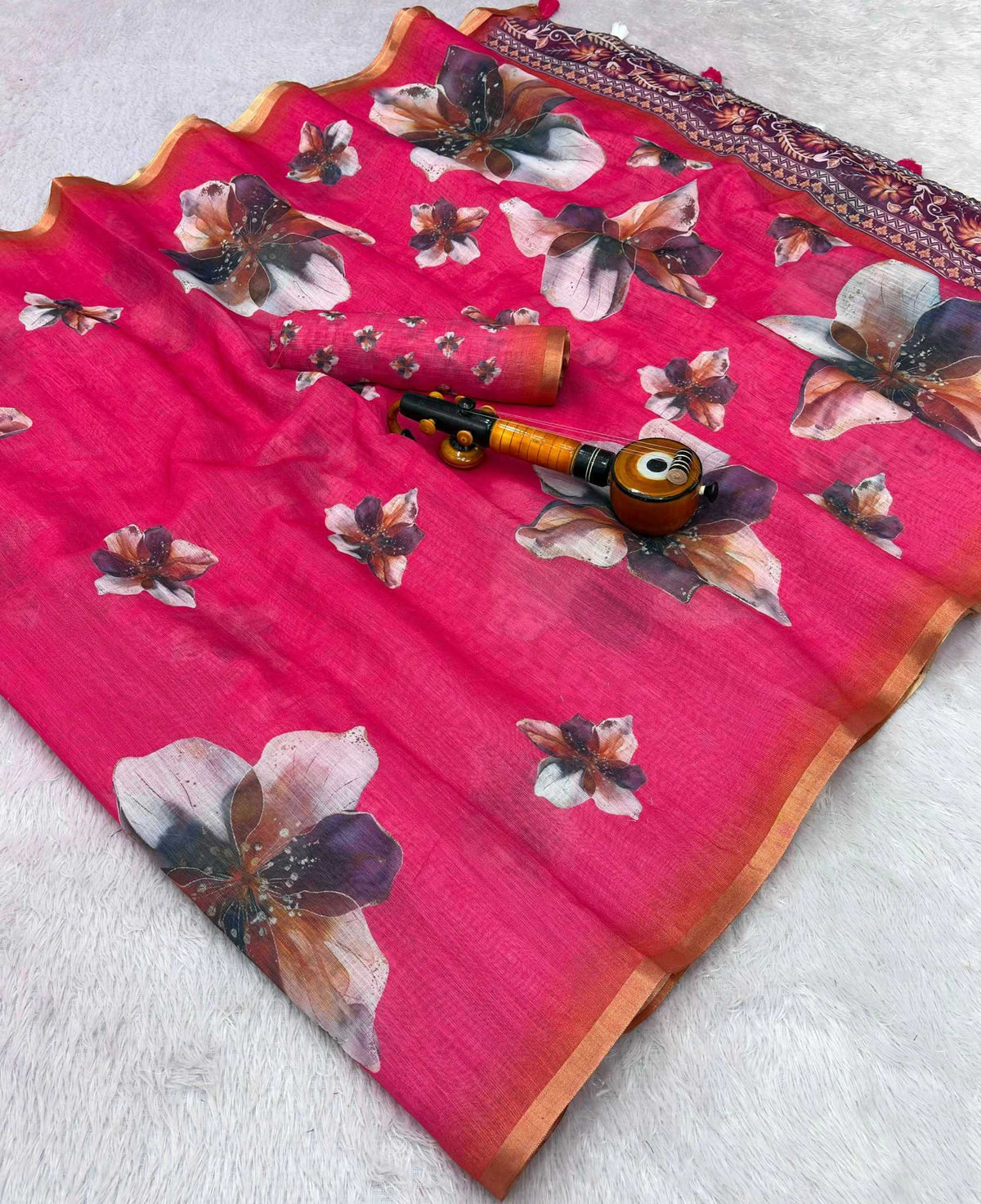 Anahita Linen Zari Border Saree