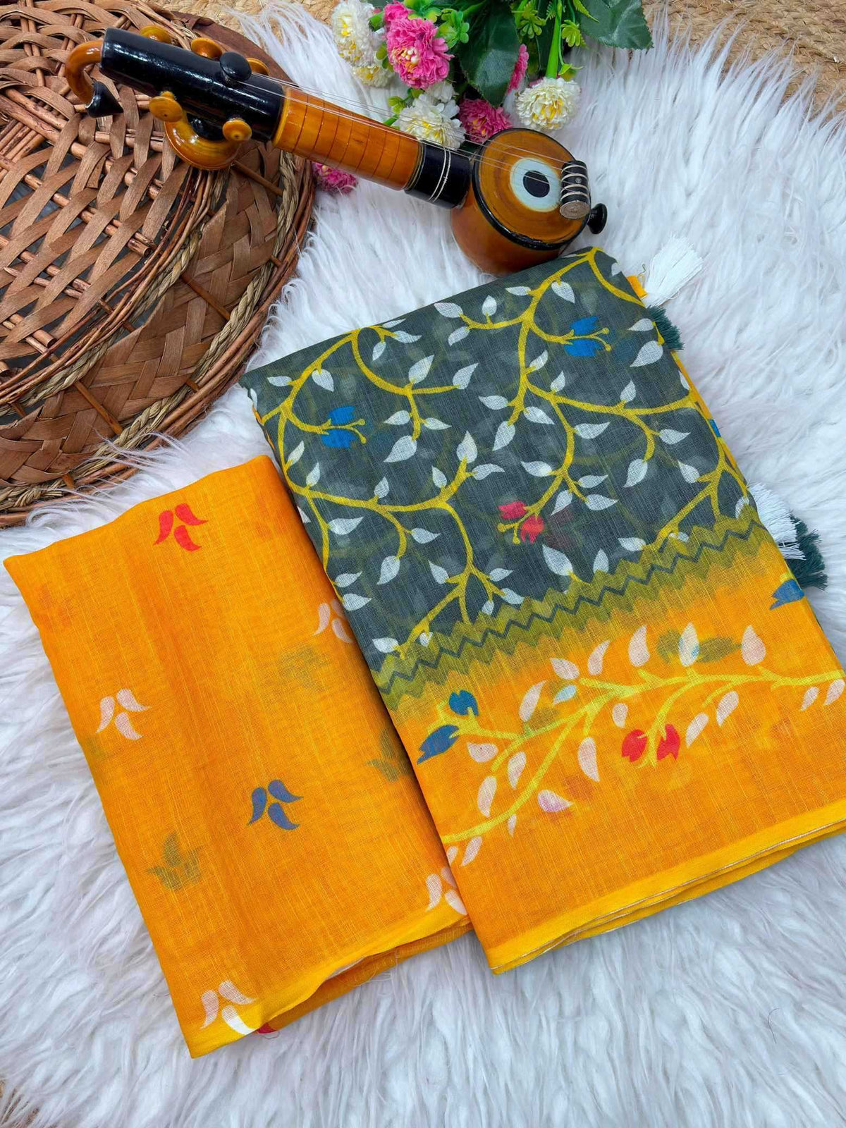 Anshika Linen Printed Saree