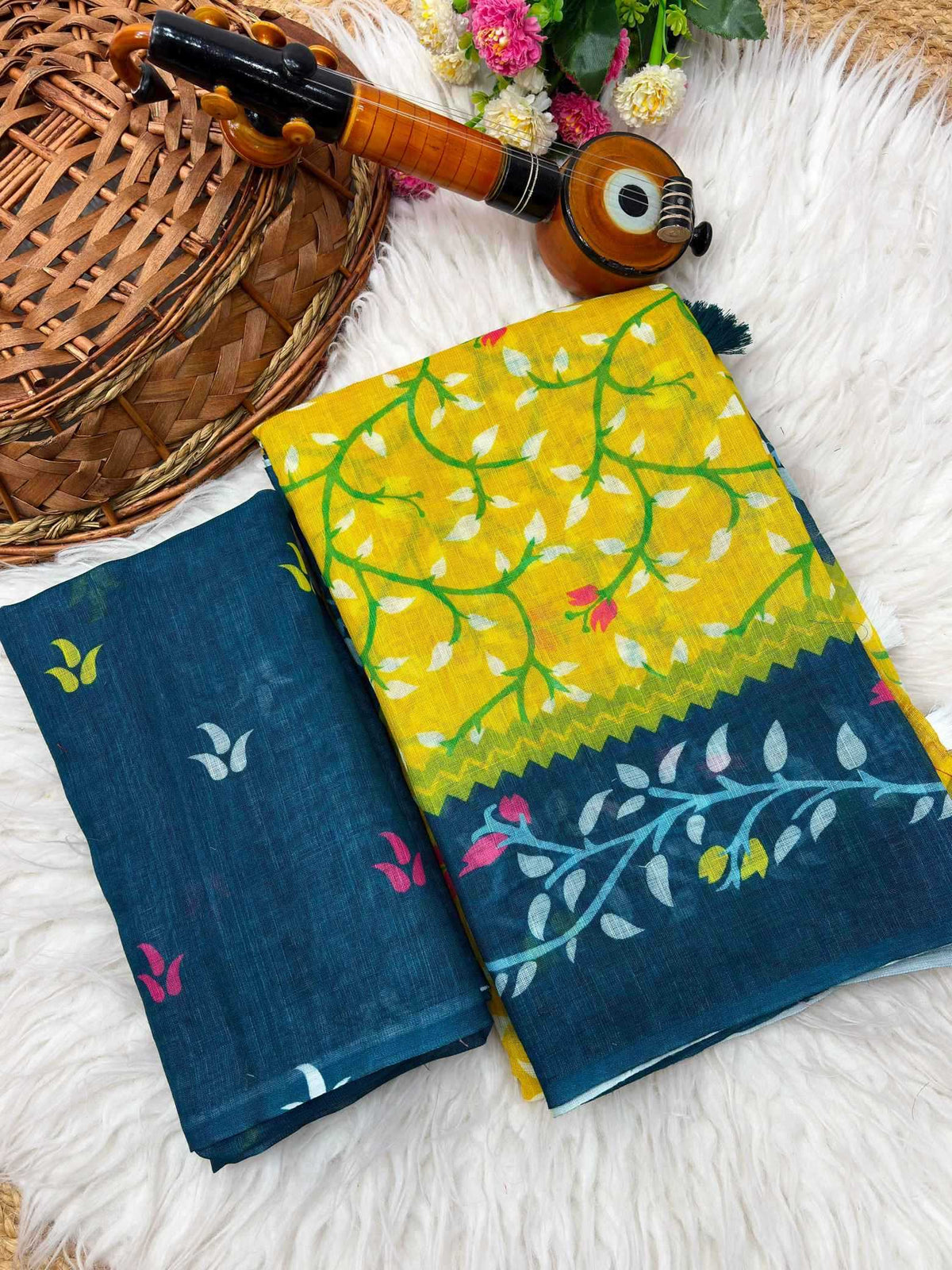 Anshika Linen Printed Saree