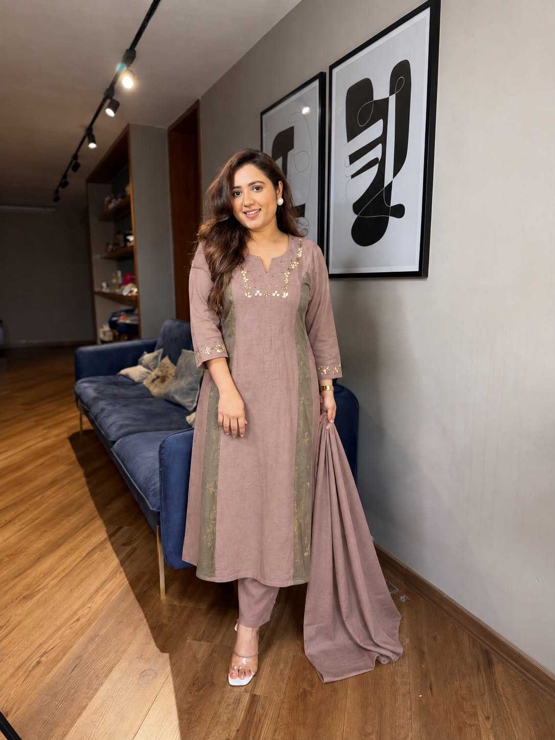 Heavy Roman Silk Party Wear Suit