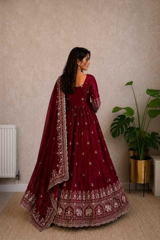 Satin Embroidery Suit JT-138859