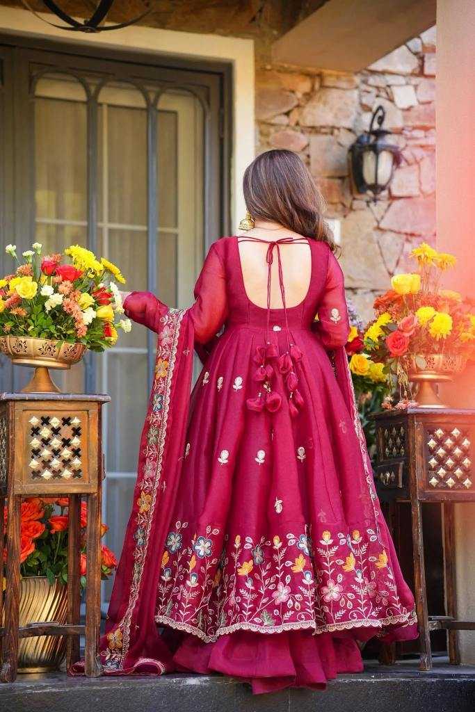 Crush Silk Ladies Suit