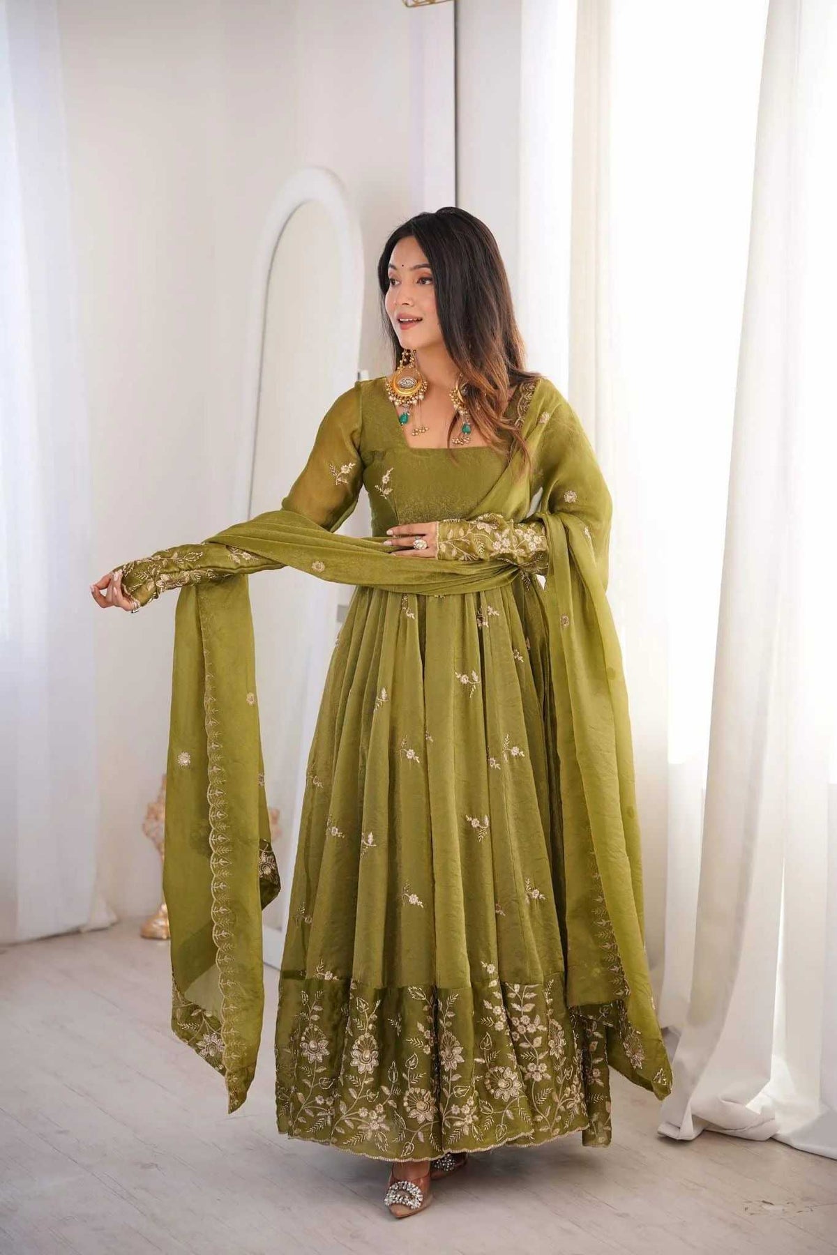 Crush Silk Ladies Suit 1010