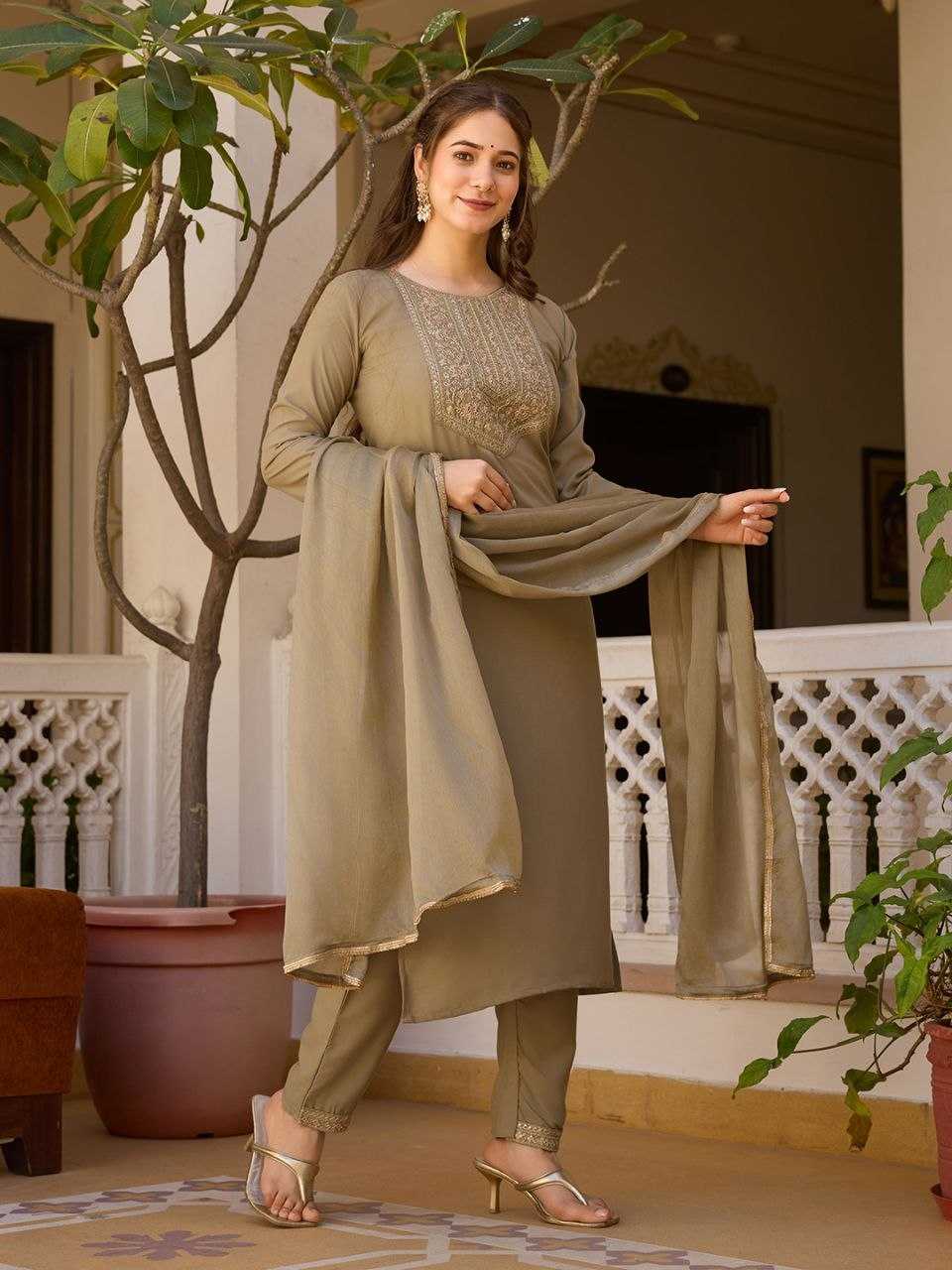 Rayon Designer Kurti in Rani