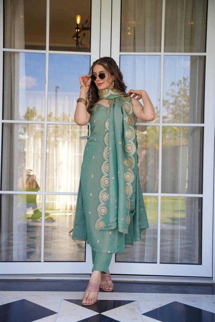 Viscose Designer Kurti in Rama