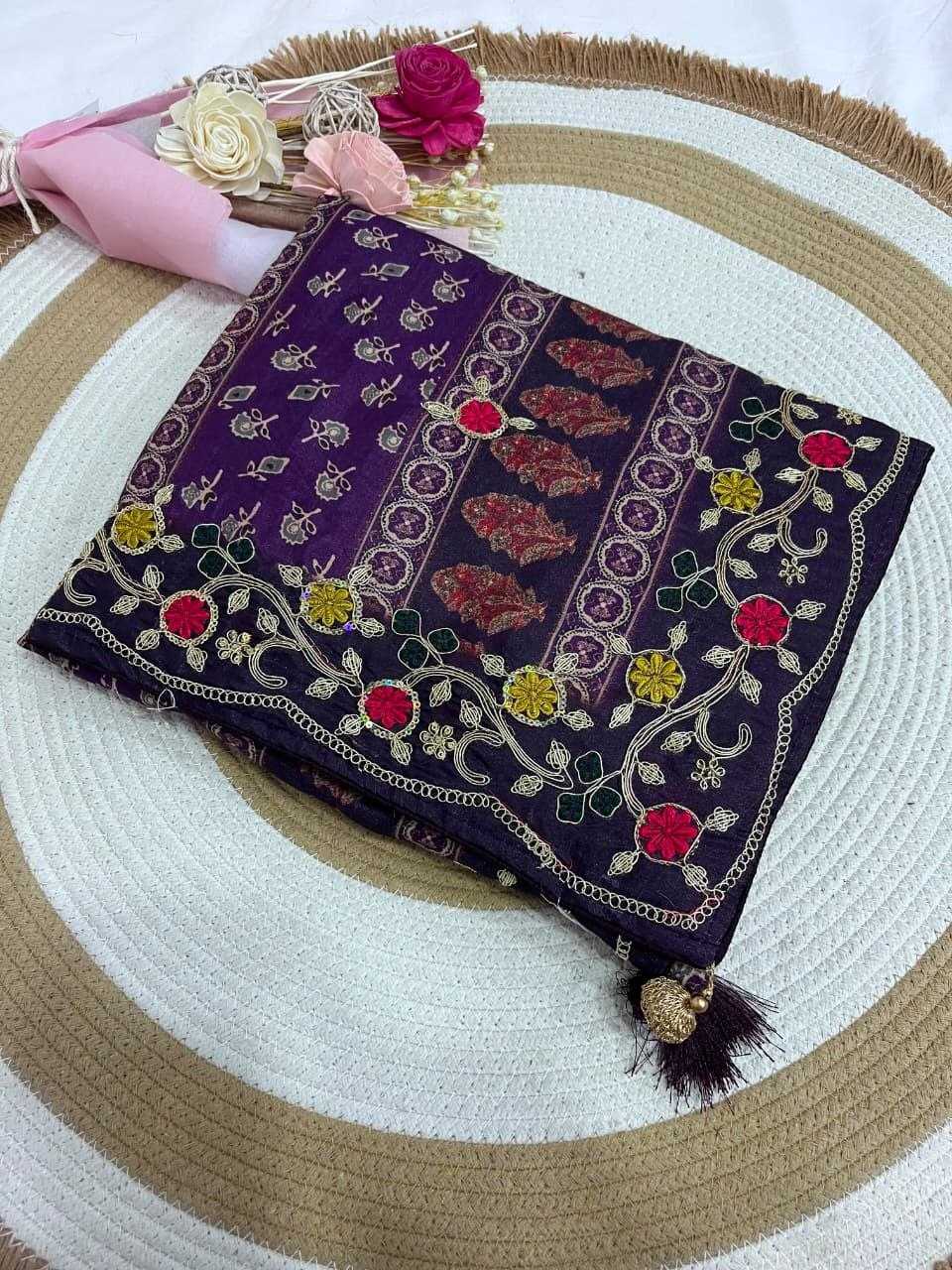 Dola Silk Saree in Lavender