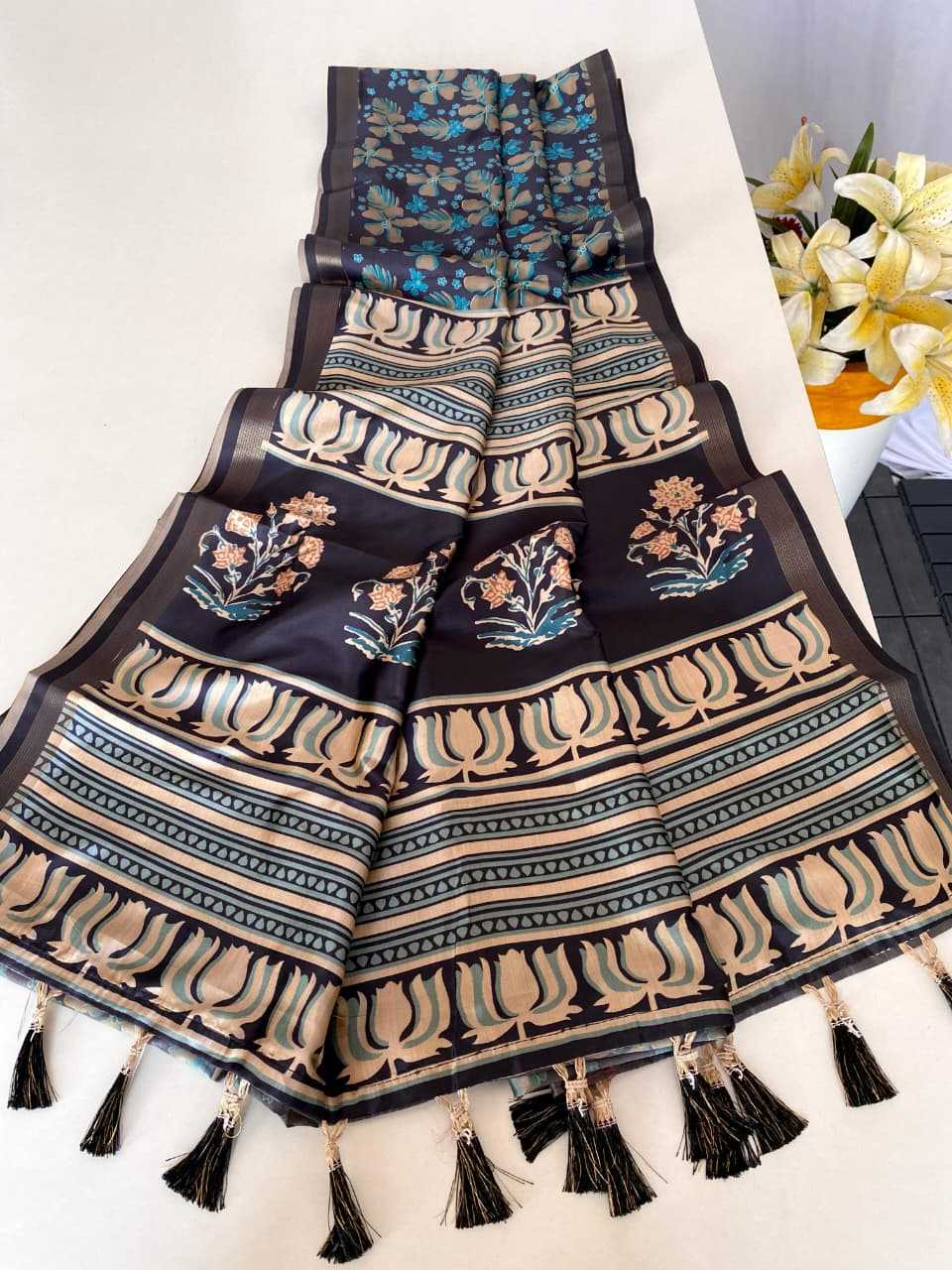 Zari Border Saree