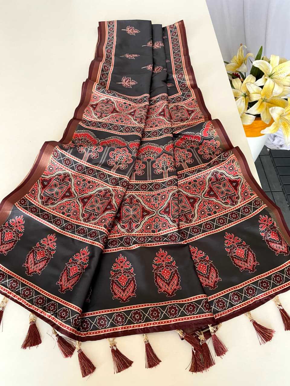 Zari Border Saree