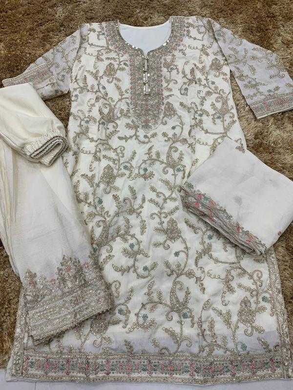 Chinon Ladies Suit