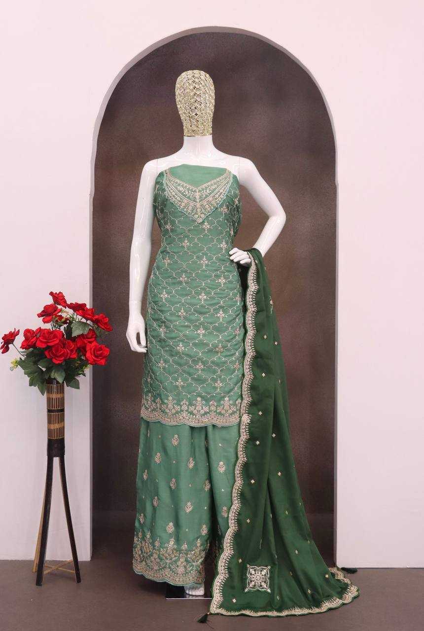 Chinon Ladies Suit