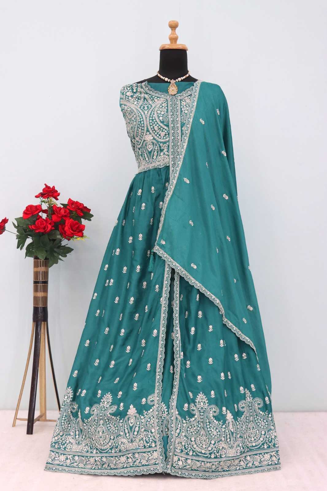 Chinon Embroidery Gown