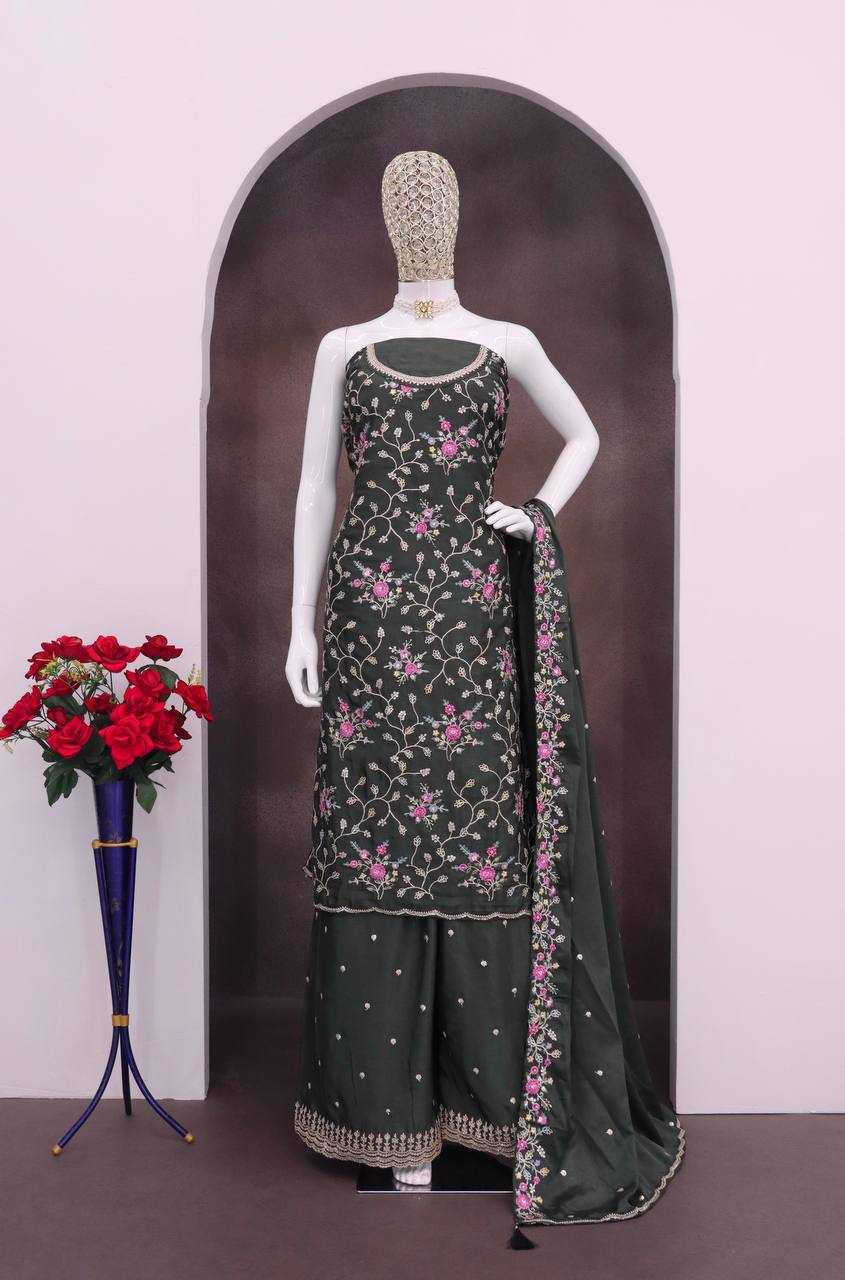Avanti Chinon Embroidery Suit in Rama
