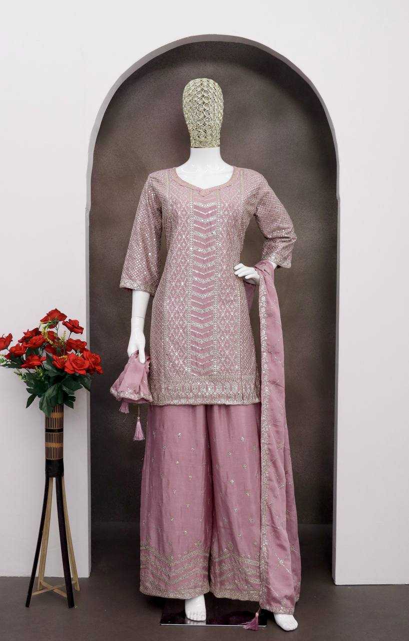 Chinon Embroidery Suit