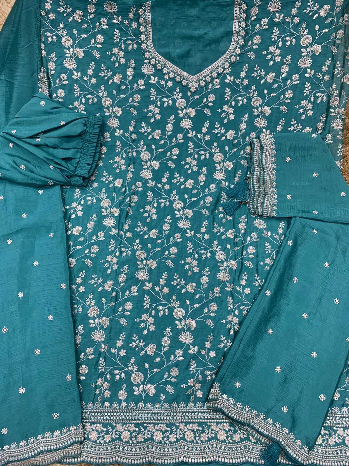 Chinon Embroidery Suit