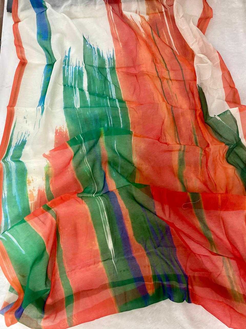 Aekshika Linen Printed Saree