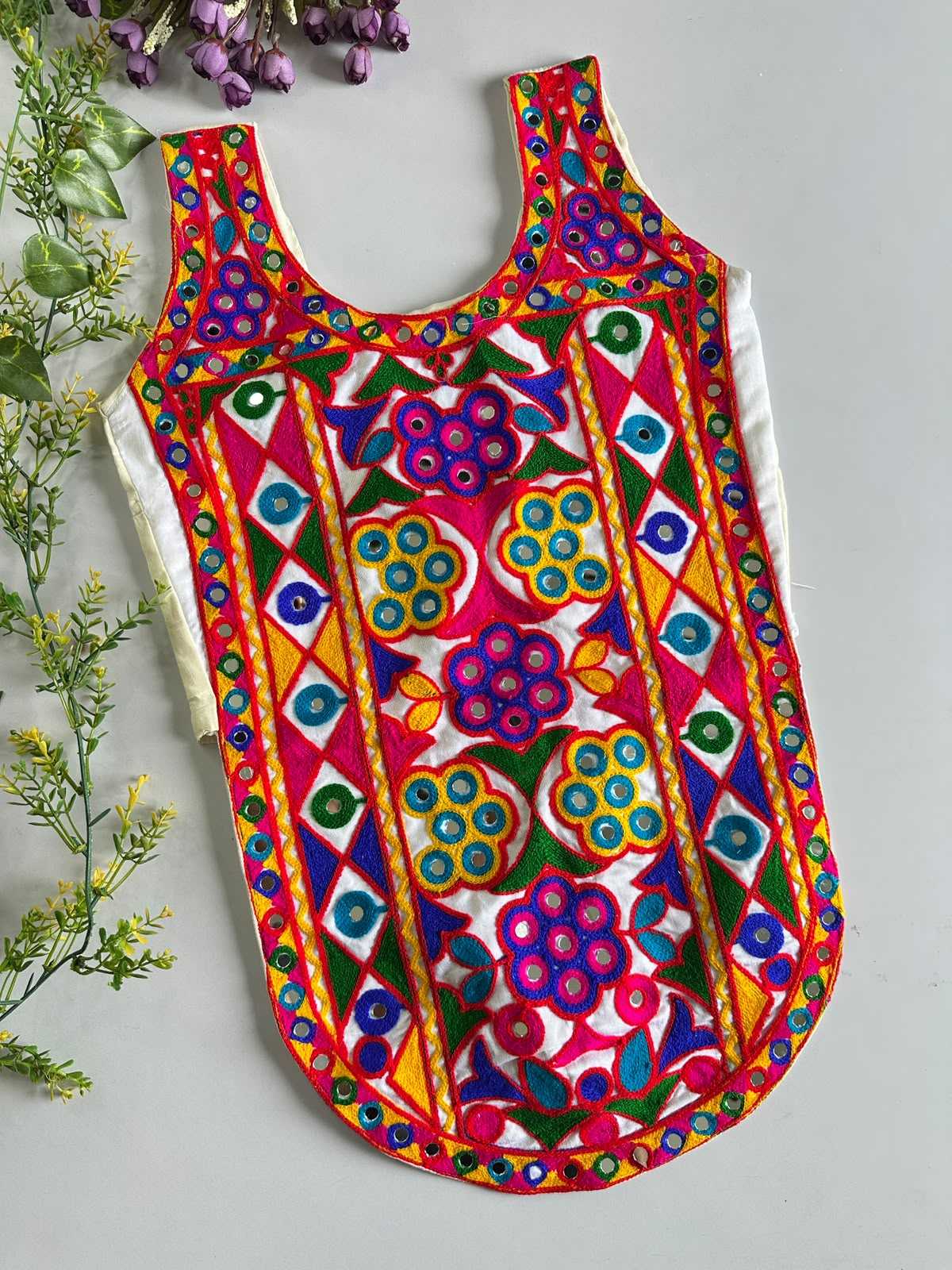Aishi Soft Cotton V-neck Blouse