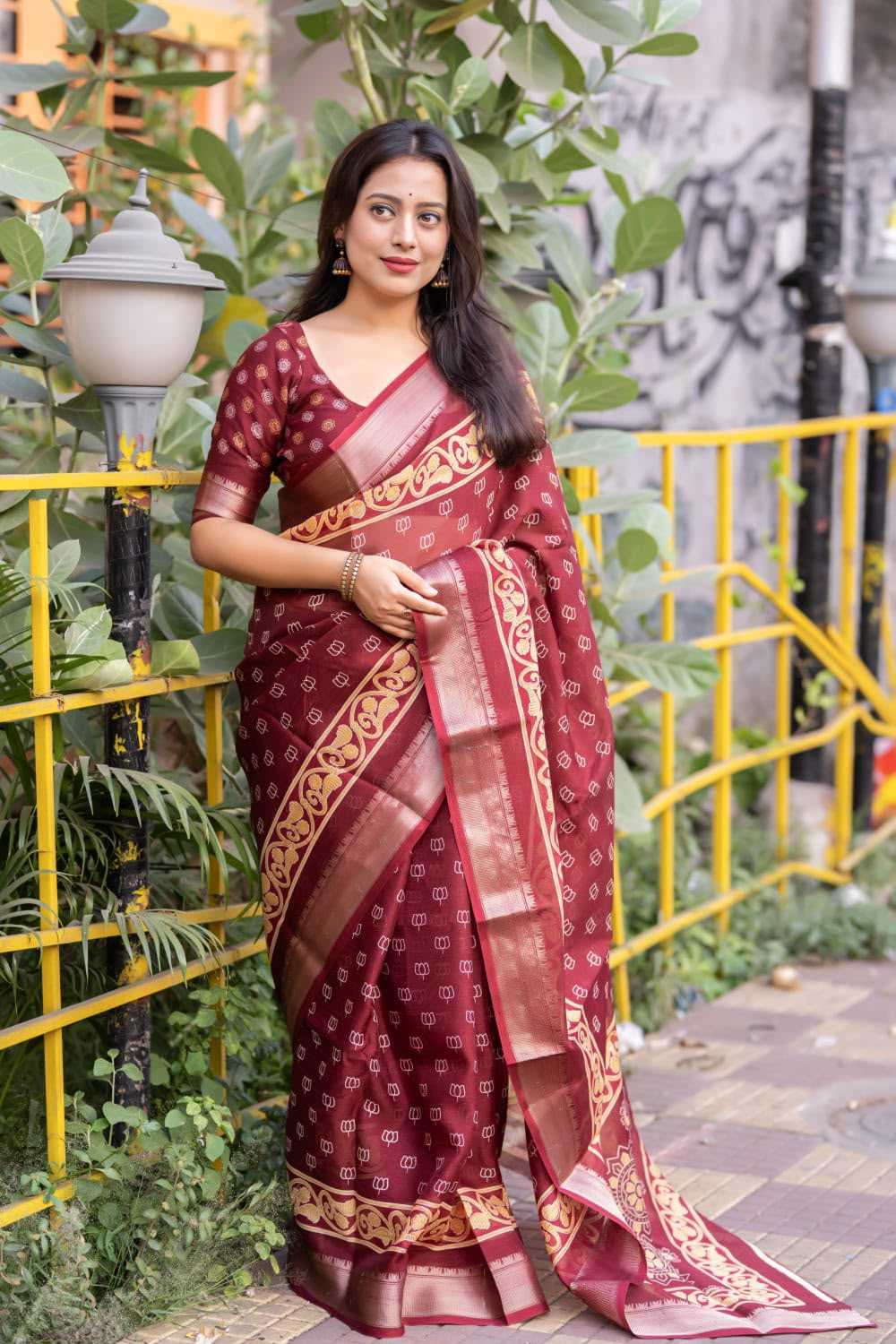 Zari Border Saree