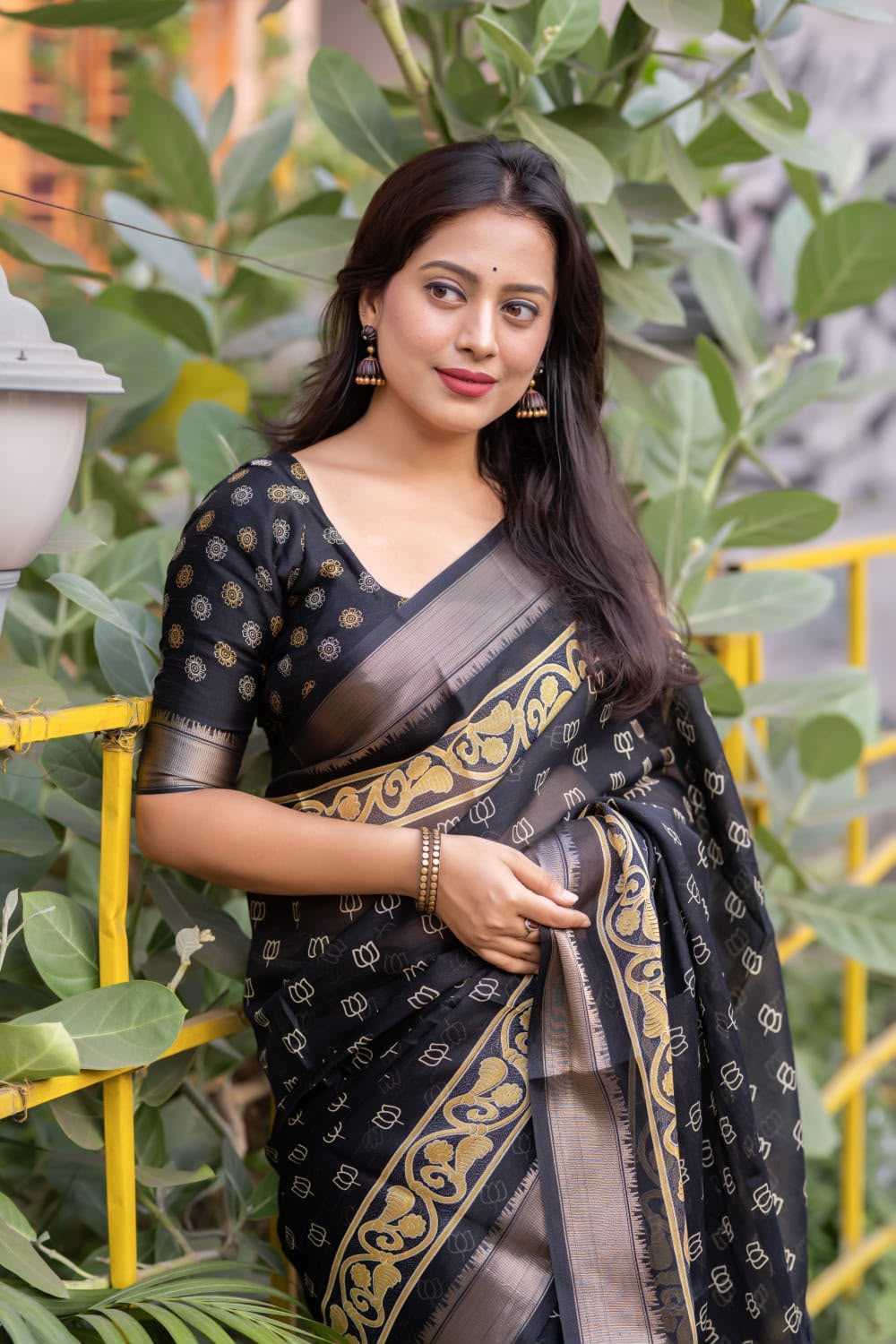 Zari Border Saree