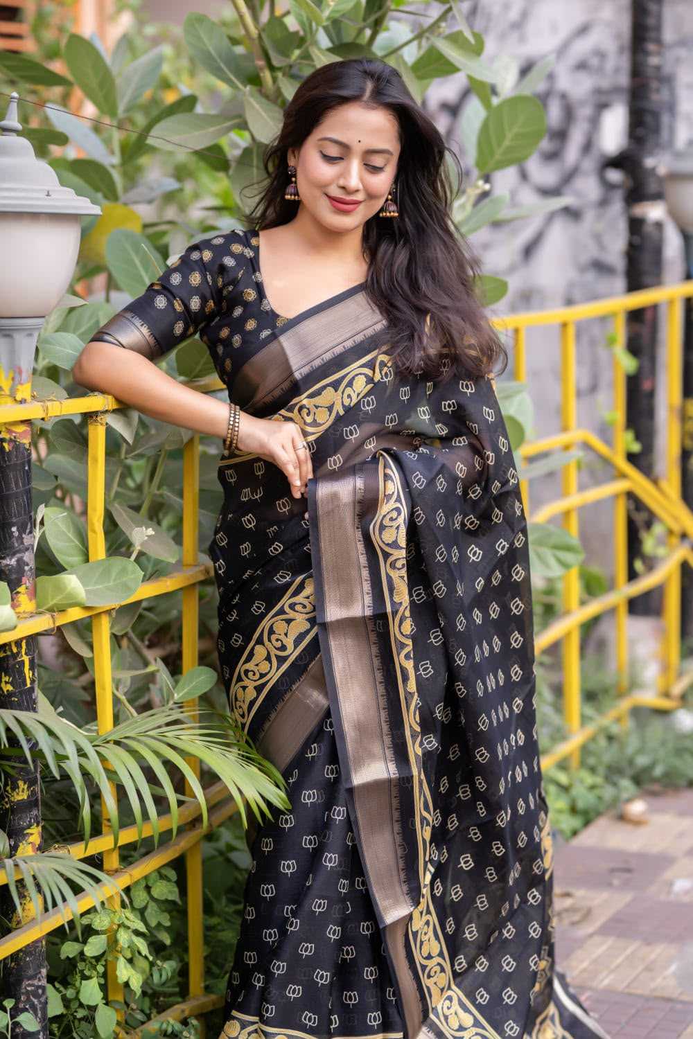 Zari Border Saree