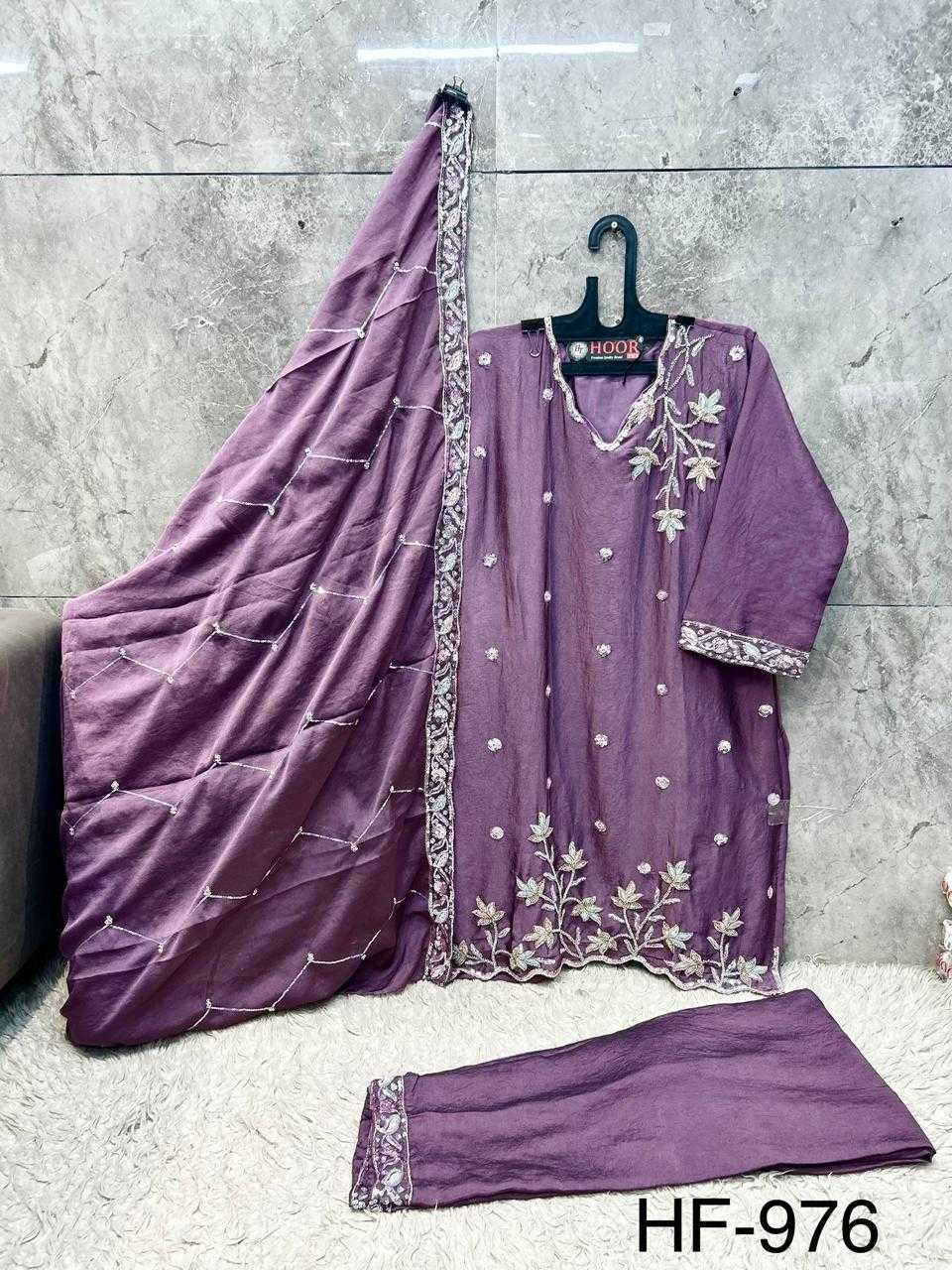 Crunchi Ladies Suit in Maroon