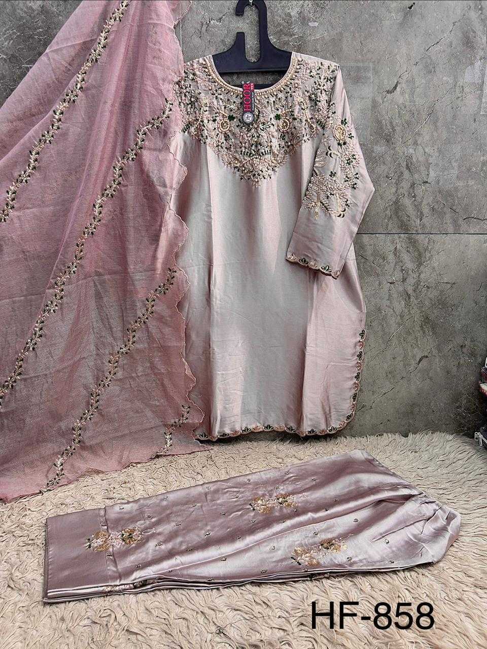 Pakistani Suit