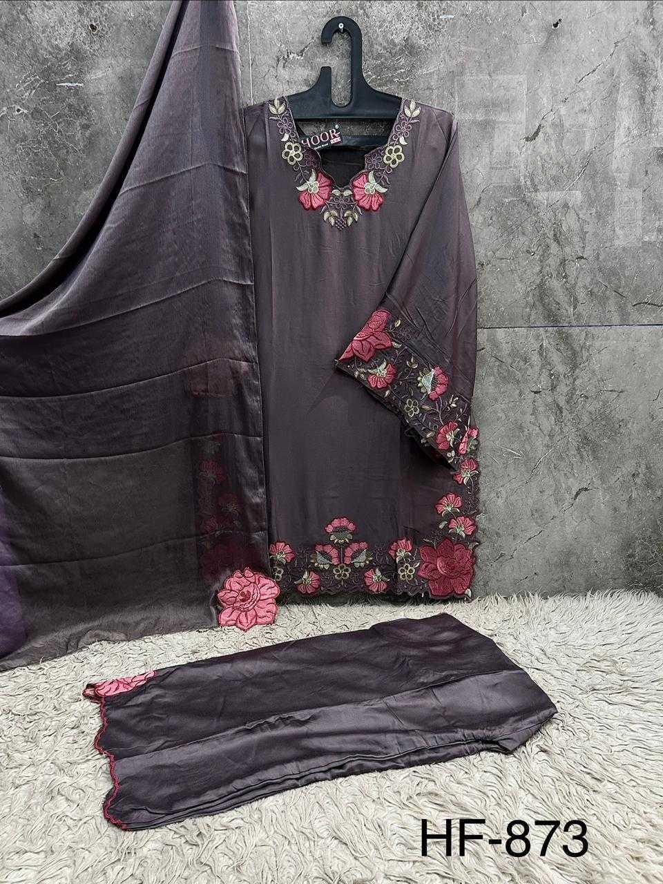 Pakistani Suit