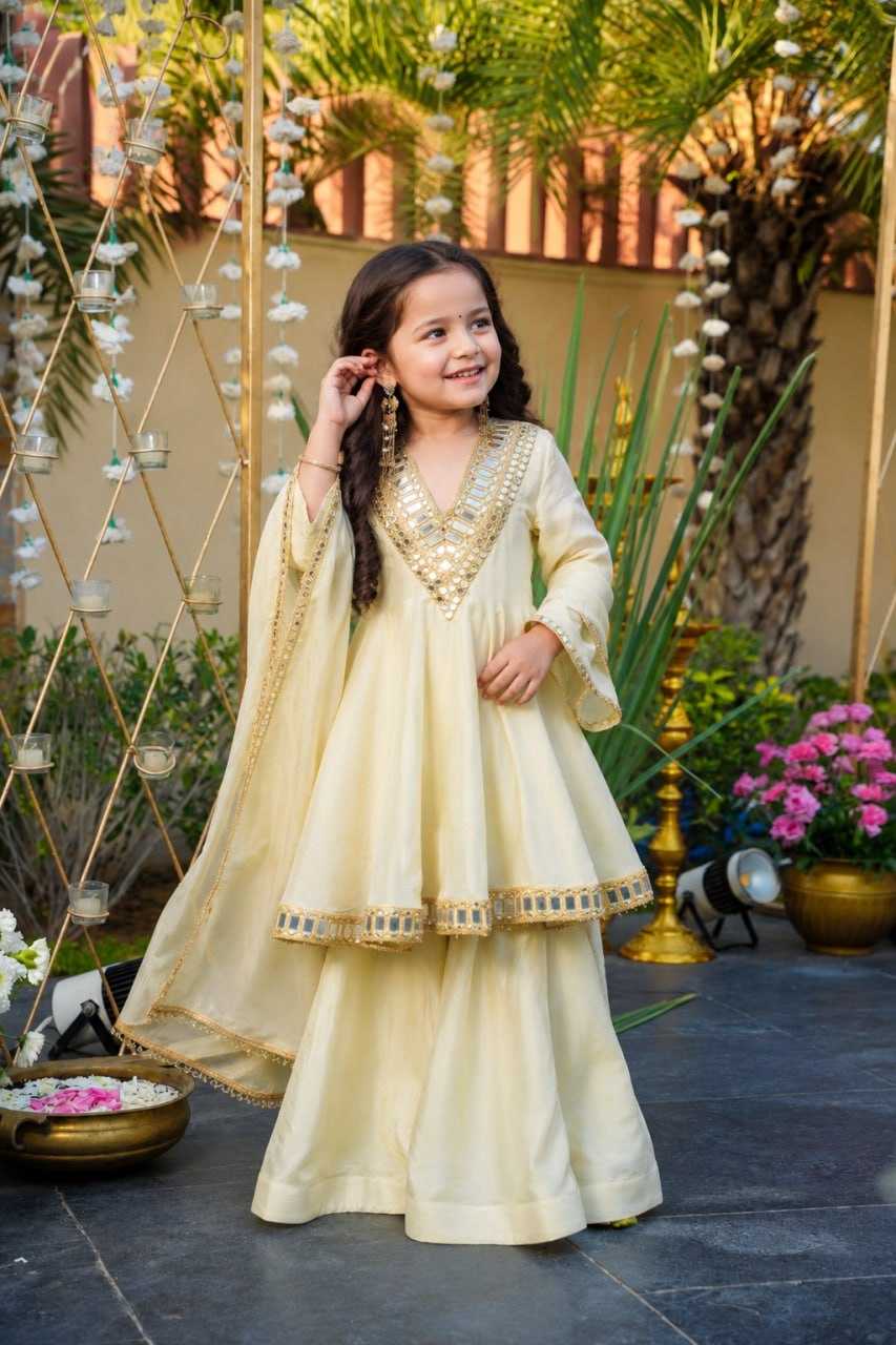 Chinon Silk Kids Suit