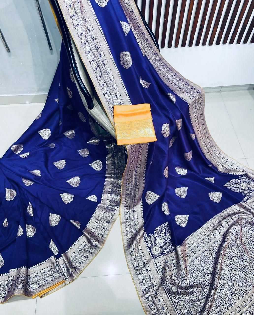 Aarohi Dola Silk Saree