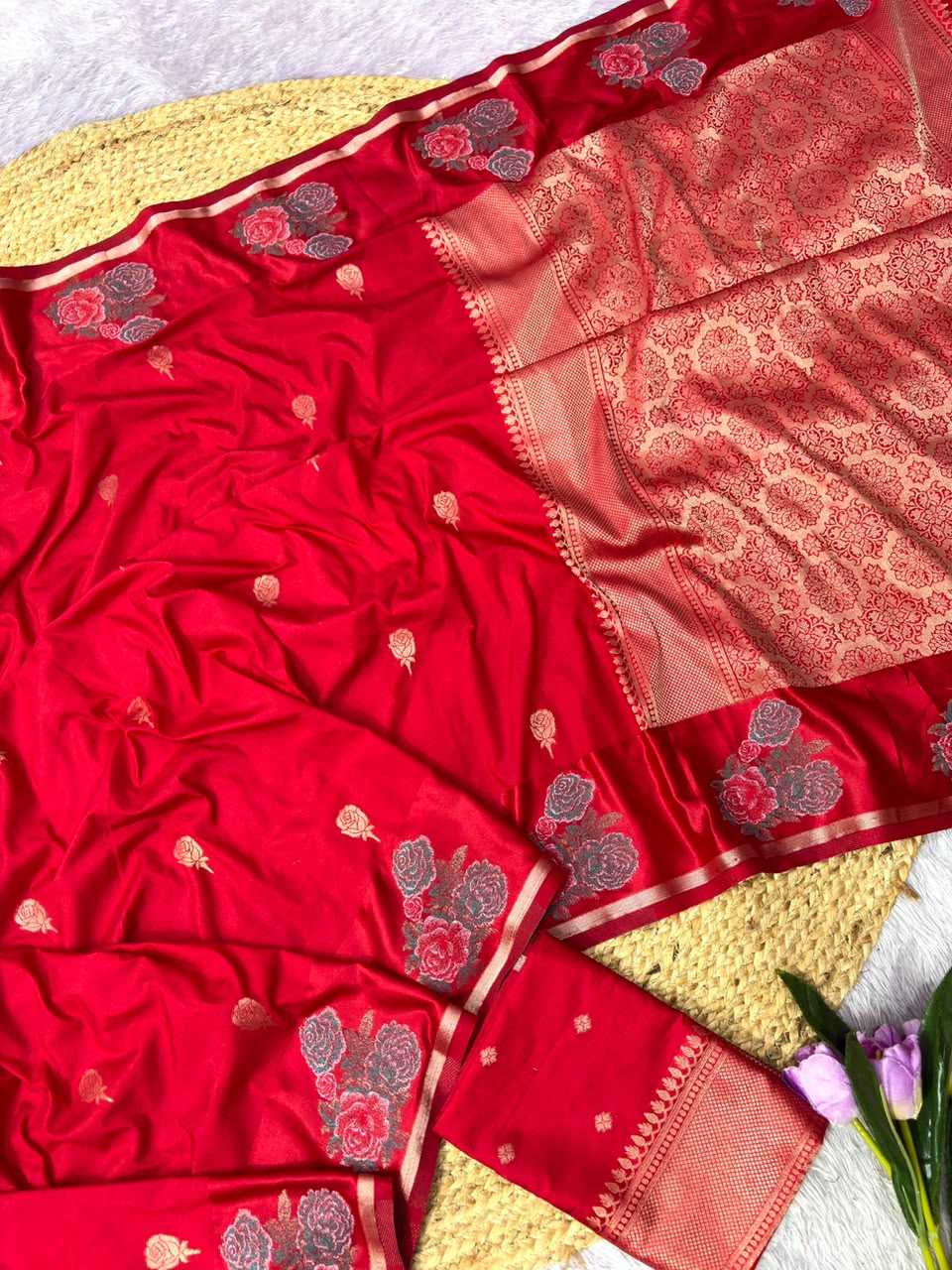 Amaira Dola Silk Saree in Red