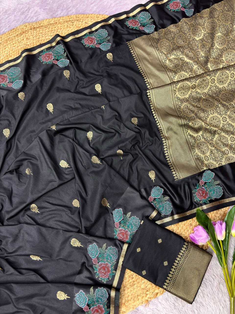 Amaira Dola Silk Saree in Red