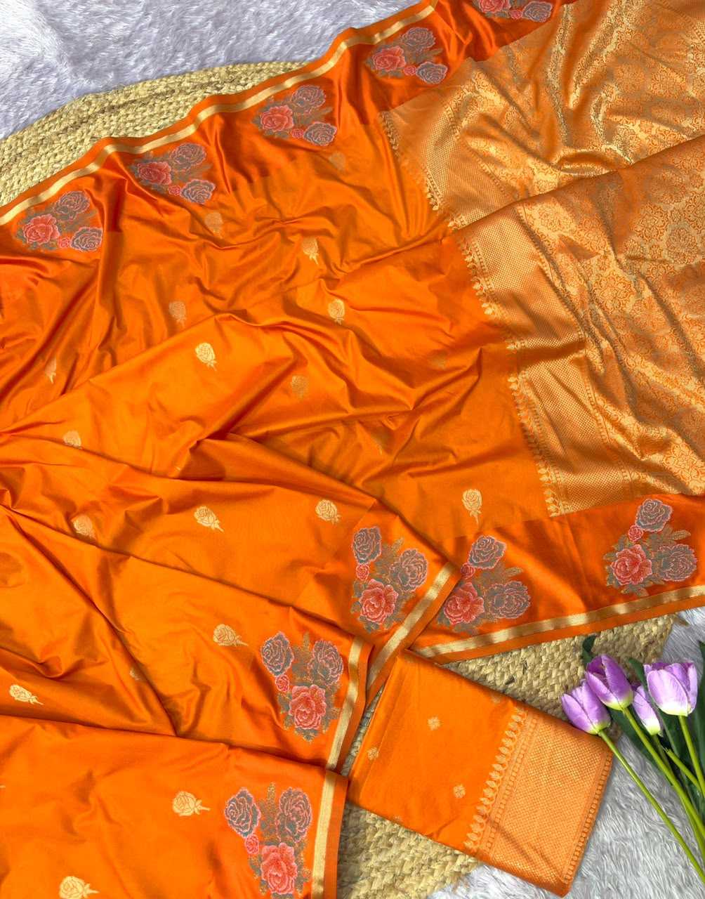 Amaira Dola Silk Saree in Red