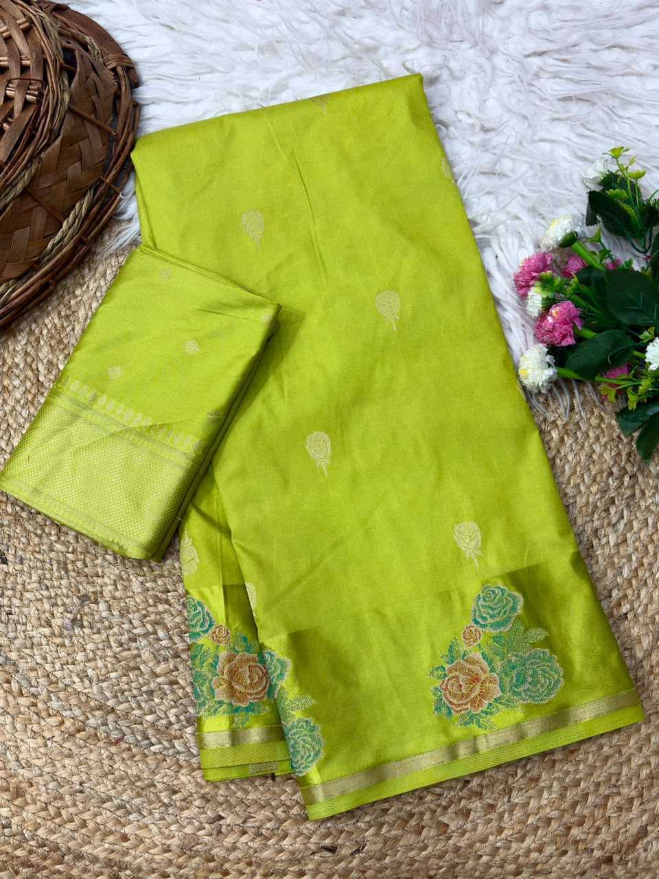 Amaira Dola Silk Saree in Red
