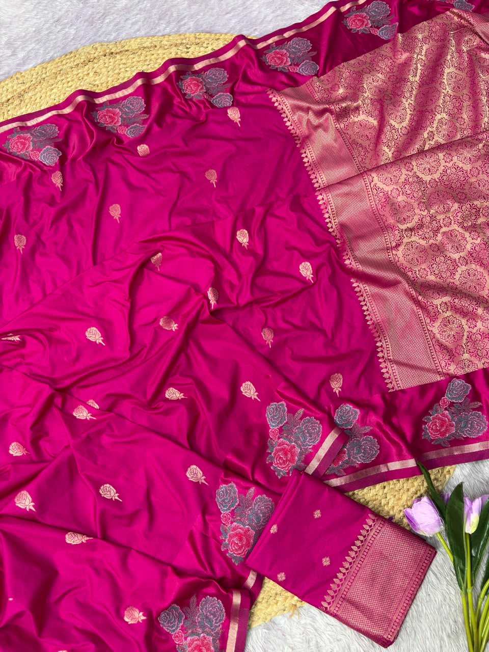 Amaira Dola Silk Saree in Red