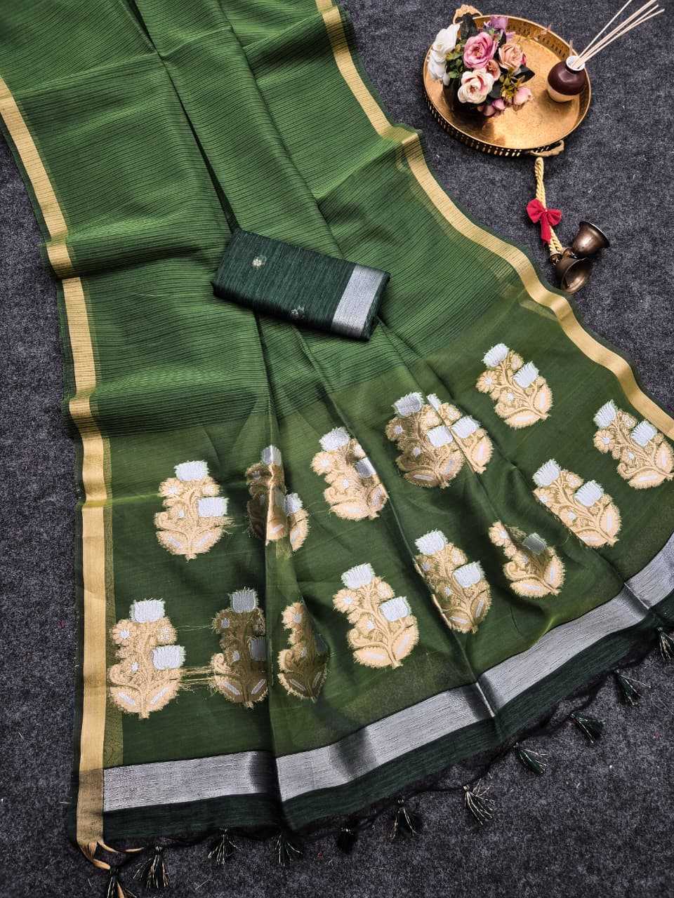 Mannat Soft Silk Saree